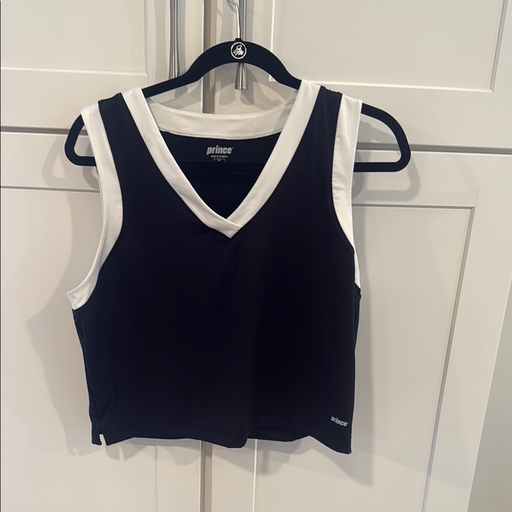 Prince Black and White V-Neck Sleeveless Top XL